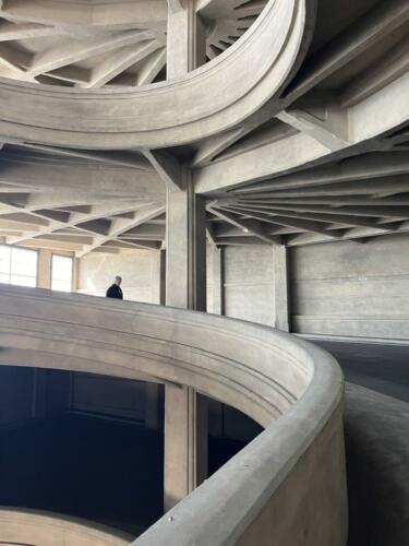 fiat-lingotto-usine-giacomo-matte-trucco-architecture-architecte-modernisme-moderniste-modern-industriel-le-corbusier-beton-olddesign-turin-torino-italia-italie-italy-XX-ème-siècle