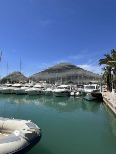 marina-baie-anges-andré-minangoy-architecture-moderniste-villeneuve-loubet