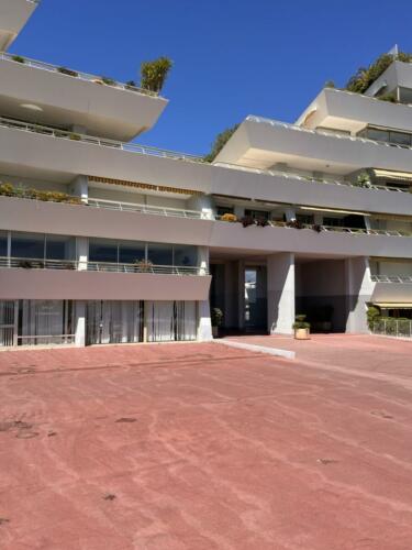 marina-baie-anges-andré-minangoy-architecture-moderniste-villeneuve-loubet