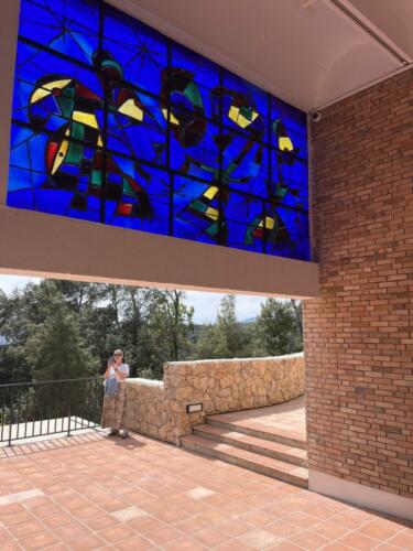 fondation-maeght-Josep-Lluís-Sert-architecture-musée-art-moderne-modern-modernisme-joan-miro-georges-braque-ubac-béton-terre-cuite-architecte-Saint-Paul-de-Vence-olddesign