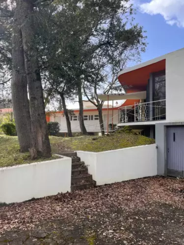 villa-boomerang-royan-escalier-exterieur-brise-soleil