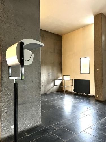 unité-habitation-firminy-le-corbusier-site-brutalisme-architecture-modernisme-hall